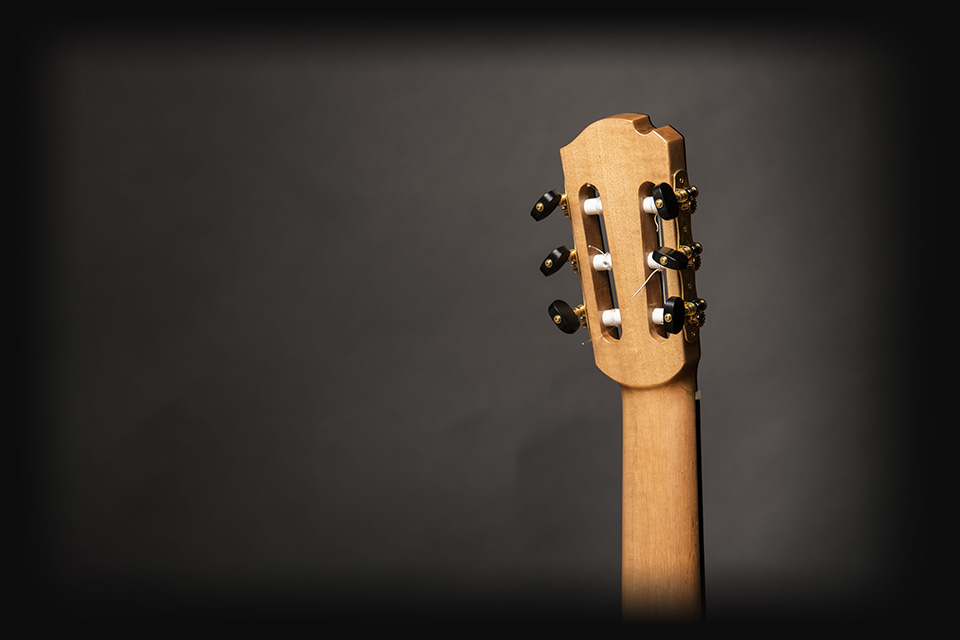 neck-tuning-key-contemporary-series-guitars-luis-guerrero